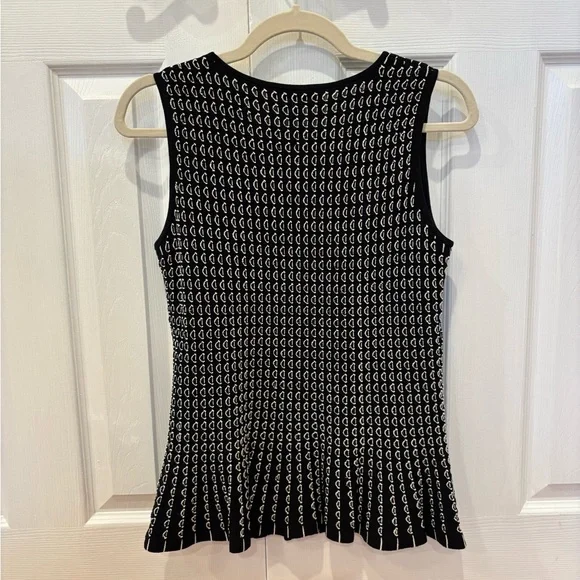 Ann Taylor Petite Black and White Patterned Sleeveless Peplum Top - Picture 2 of 6